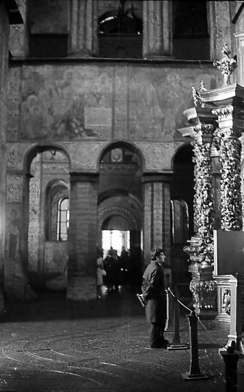 1976 р. Трансепт. Вигляд з південного…