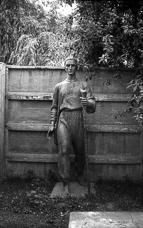 1976 р. Пам’ятник Г.С.Сковороді біля…