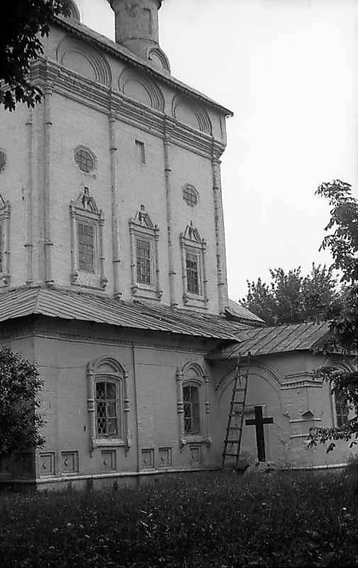 1976 р. Бічний фасад. Вигляд з позиції…