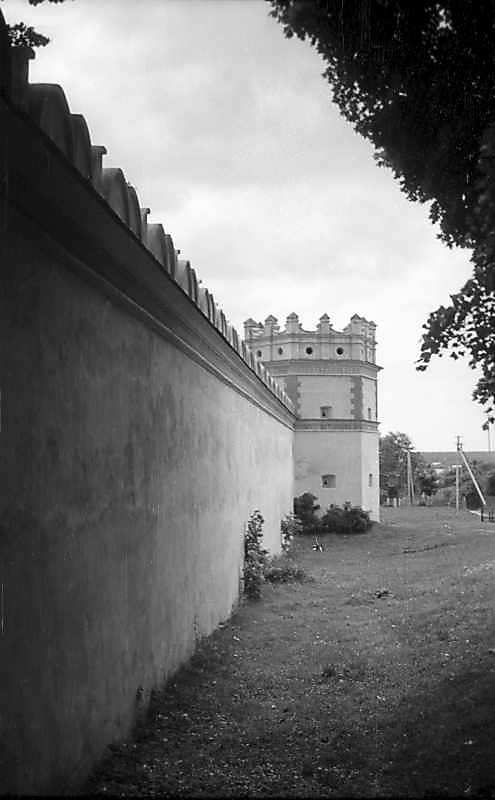 1976 р. Західний мур і…