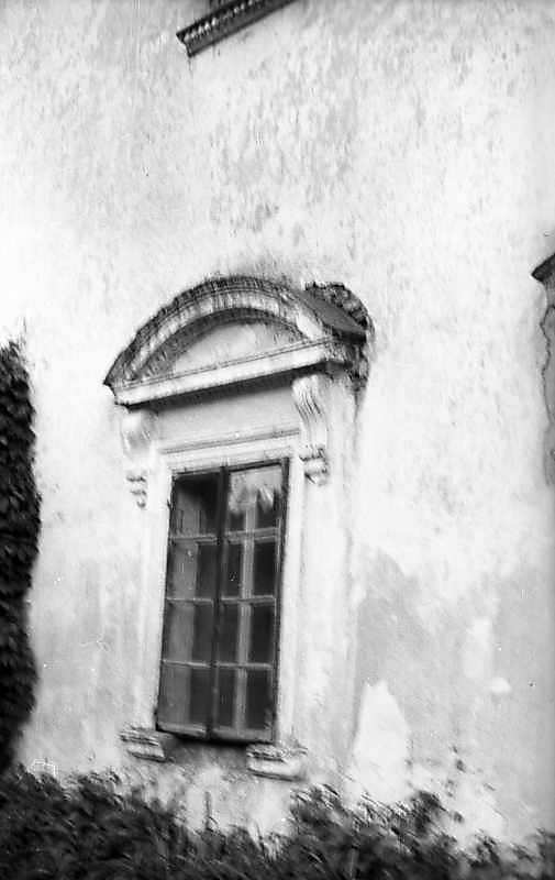 Вікно 1 поверху