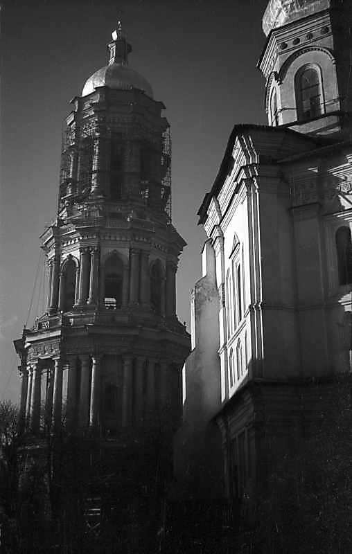 1976 р. Велика дзвіниця і фрагмент…