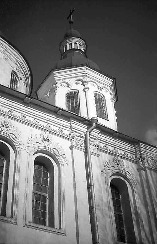 1977 р. Фрагмент південного фасаду і…