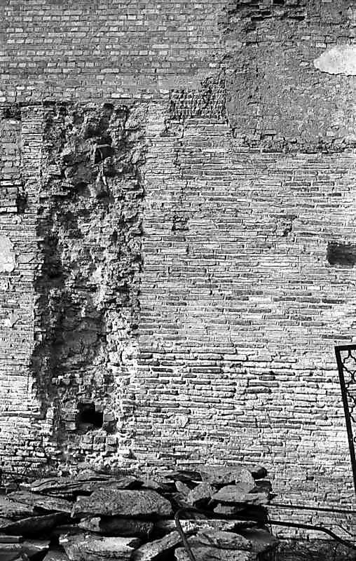 1977 р. Фрагмент південної стіни.…