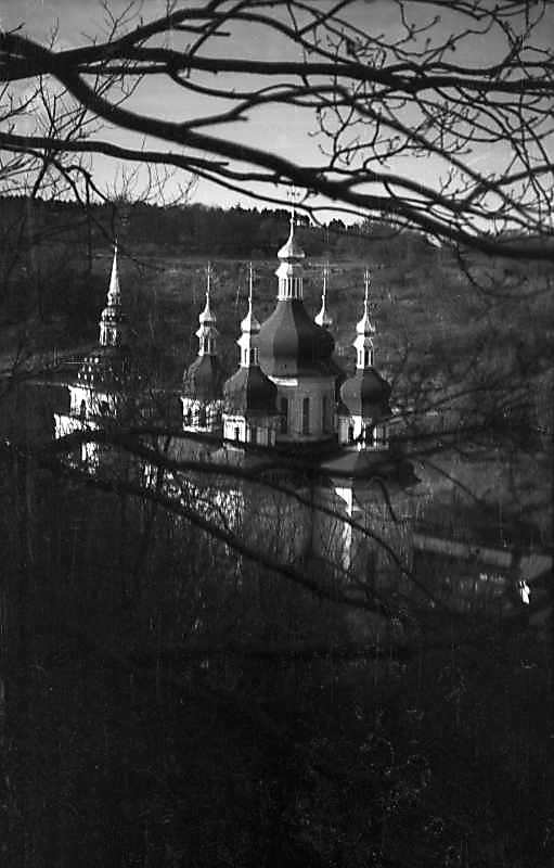 1977 р. Дзвіниця і Георгіївський…