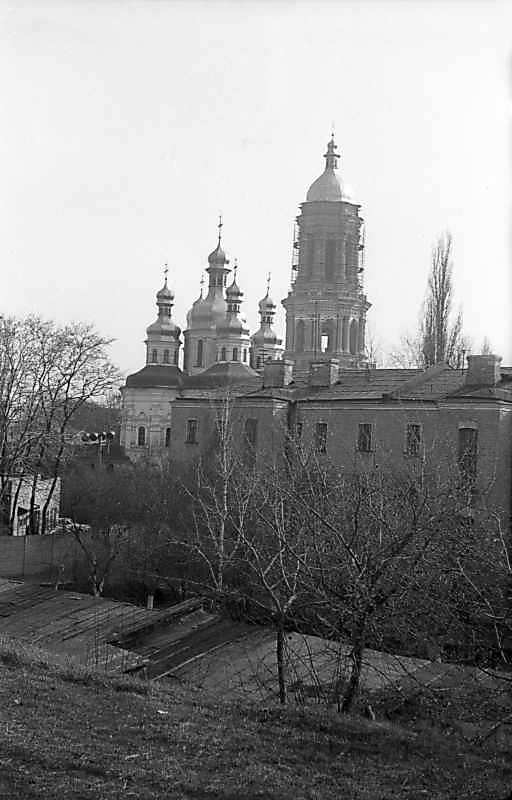 1977 р. Церква всіх святих і велика…