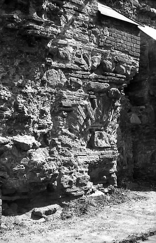 1977 р. Фрагмент давньої кладки