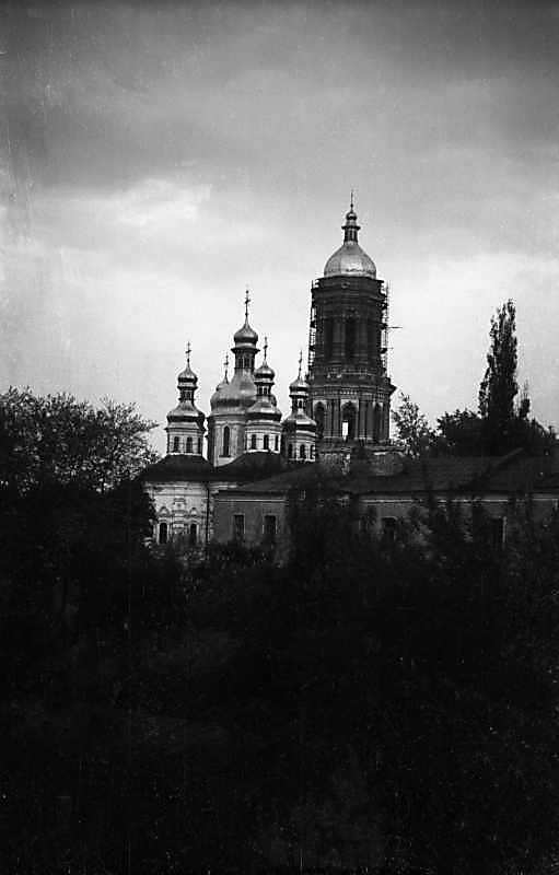 1977 р. Церква всіх святих і велика…