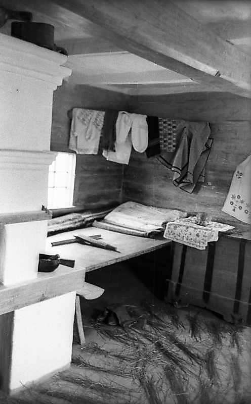 1977 р. Інтер’єр хати з піччю