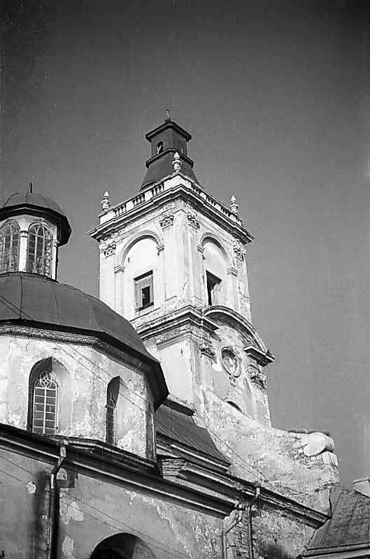 1977 р. Північна каплиця і башта.…