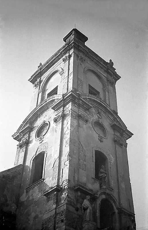 1977 р. Башта. Верхі яруси. Вигляд з…