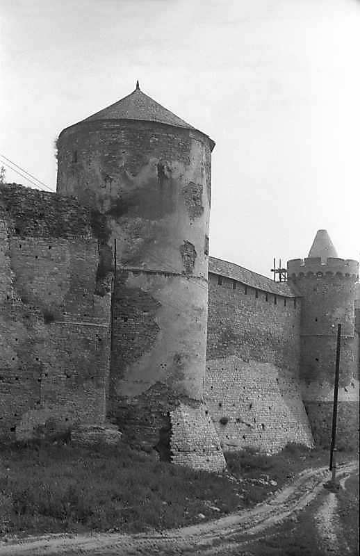 1977 р. Башти Денна і Тенчинська.…