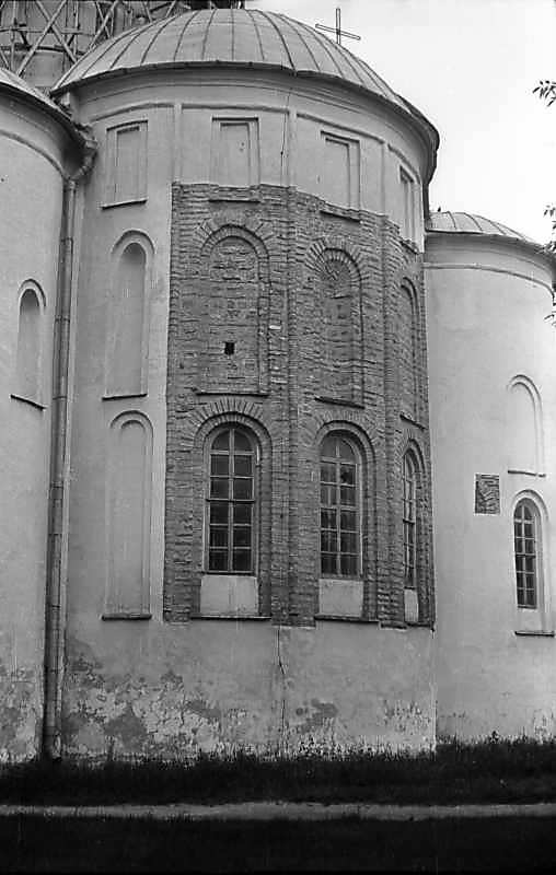 Центральна апсида