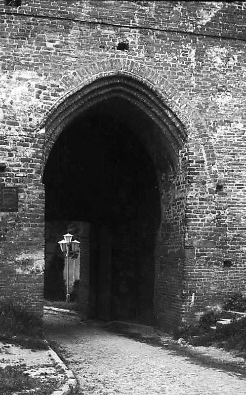 1977 р. Арка проїзду. Вигляд зі сходу