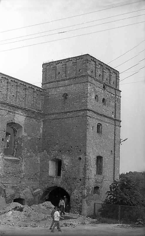 1977 р. Башта. Вигляд із заходу