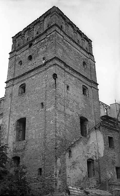 1977 р. Башта. Вигляд з півдня