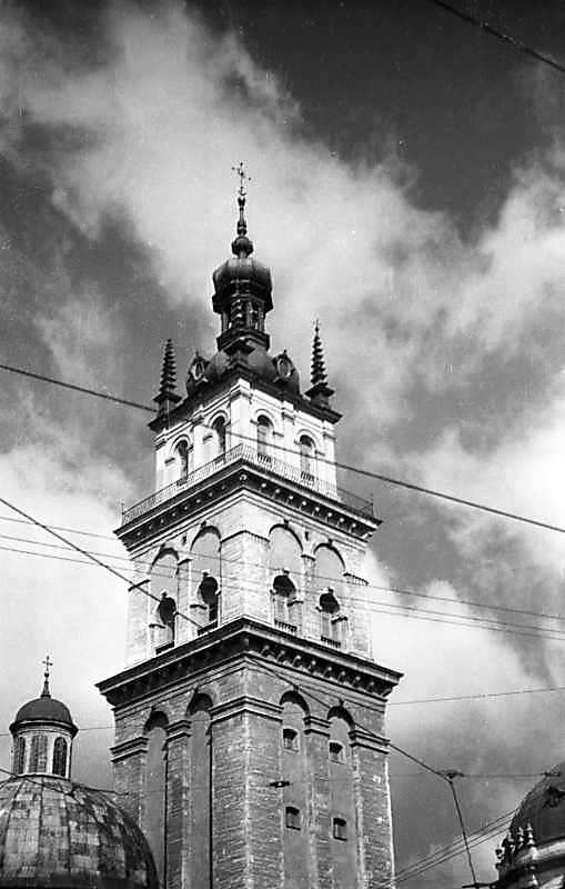 1977 р. Верхні яруси. Вигляд з…