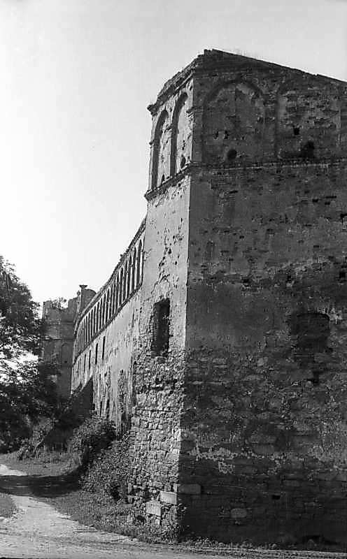 1977 р. Північне прясло східної стіни.…