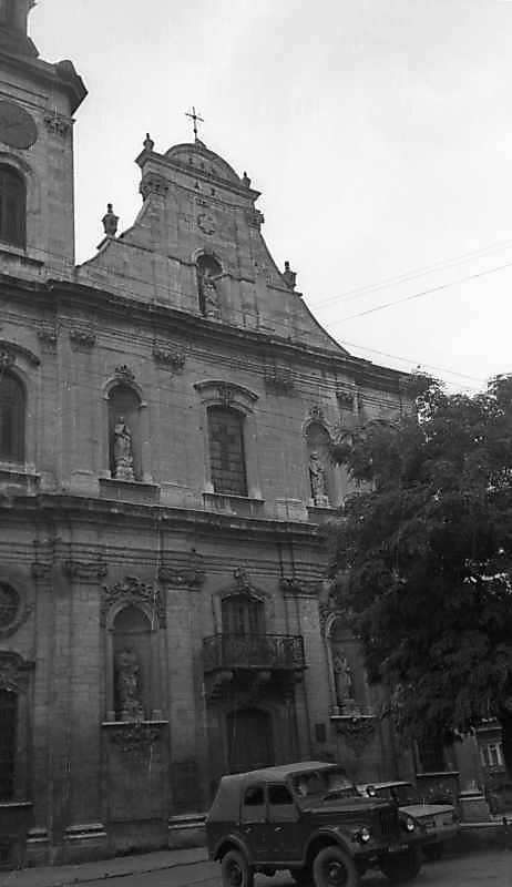 1977 р. Головний фасад. Вигляд з…