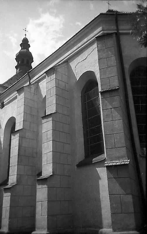 1977 р. Вівтар. Вигляд з позиції А2