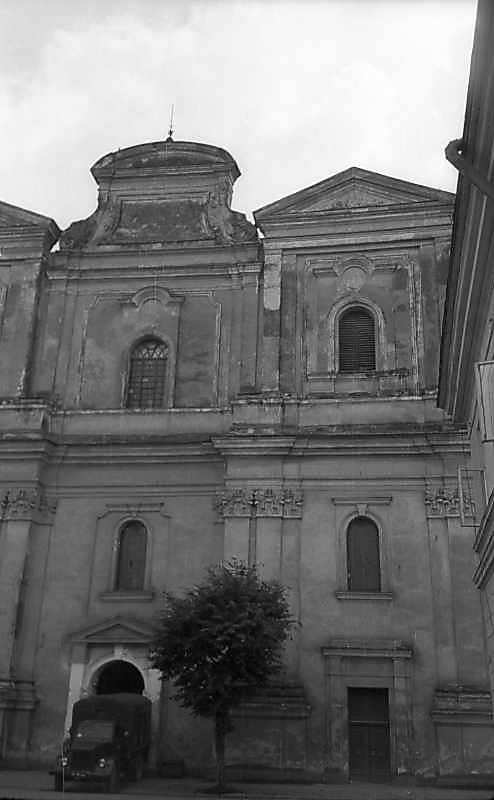 1977 р. Фрагмент головного фасаду.…