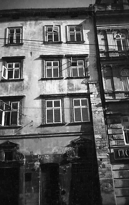 1977 р. Головний фасад