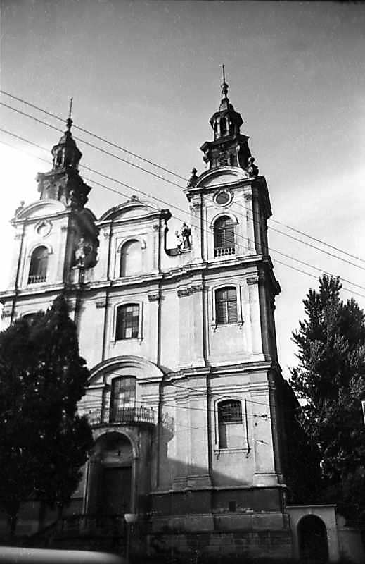 1977 р. Головний фасад. Вигляд з…