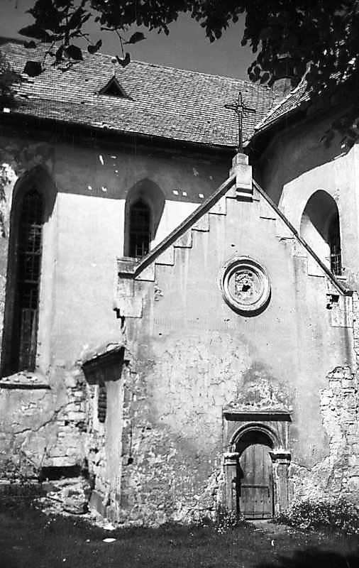 1977 р. Нава і каплиця. Вигляд з півдня