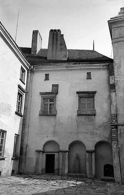 1977 р. Східний корпус. Вигляд із заходу