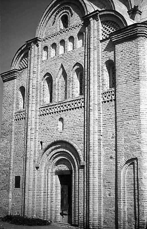 1977 р. Західний фасад. Вигляд з…