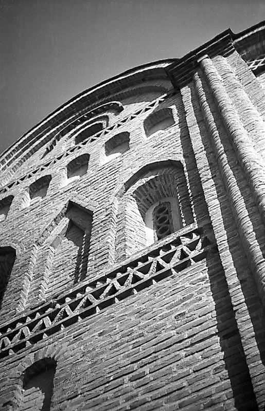 1977 р. Фрагмент західного фасаду в…