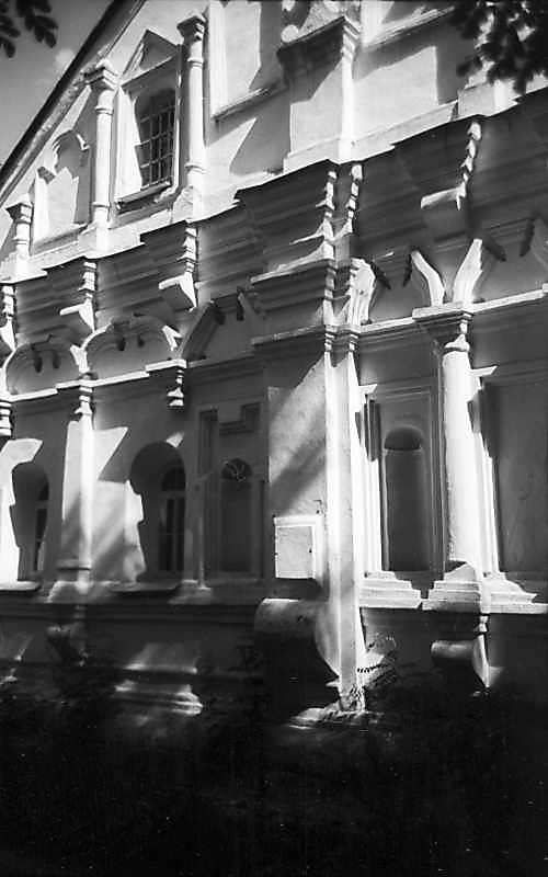 1977 р. Фрагмент західного фасаду.…