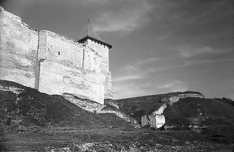 1978 р. Північна частина замку і…