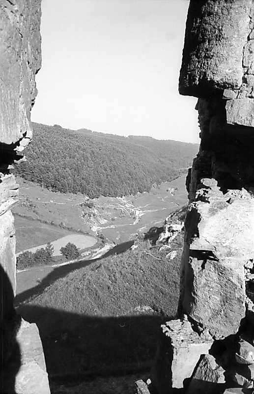 1978 р. Вид на яр крізь бійницю