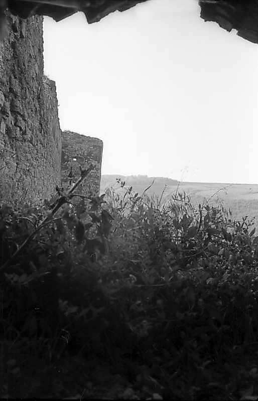 1978 р. Вид на південну башту крізь…