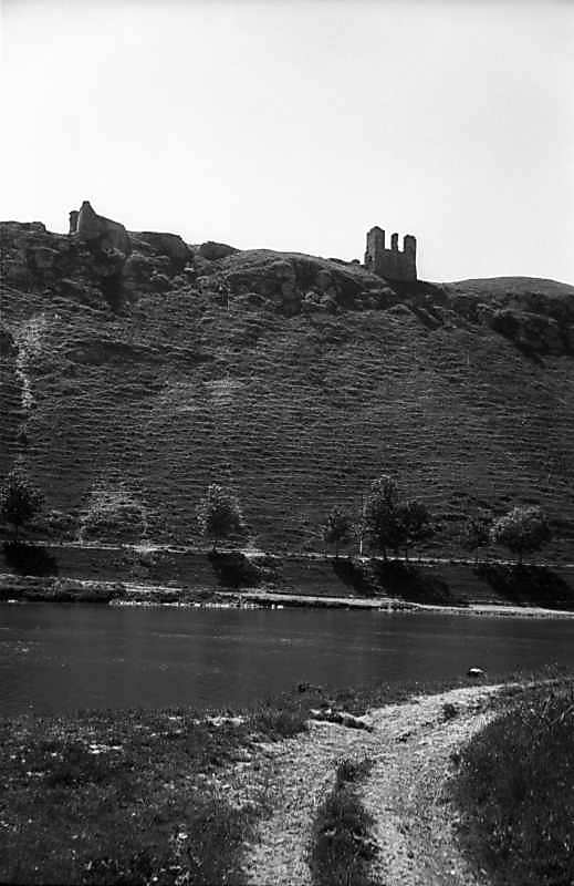 1978 р. Вид на Збруч і замок зі сходу