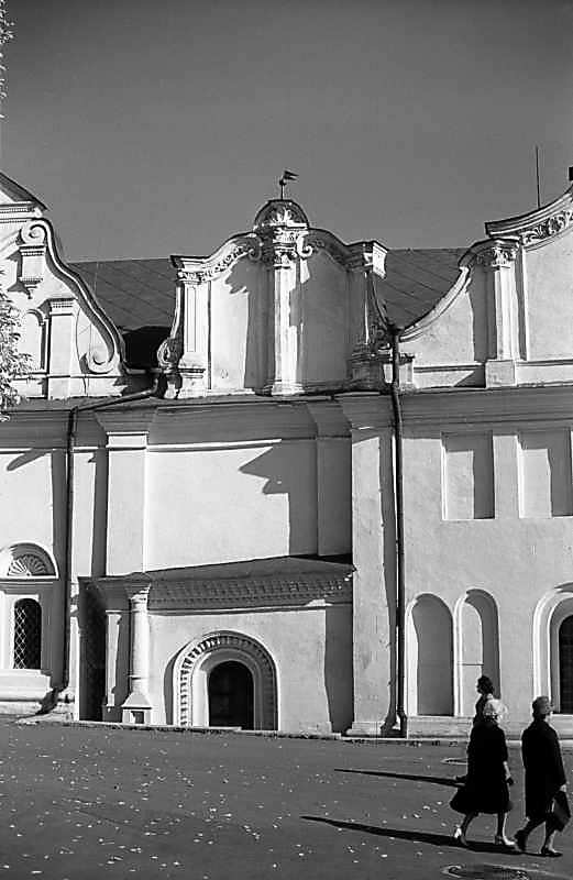 1978 р. Фрагмент західного фасаду з…