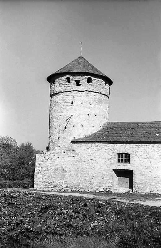 Прибережна башта