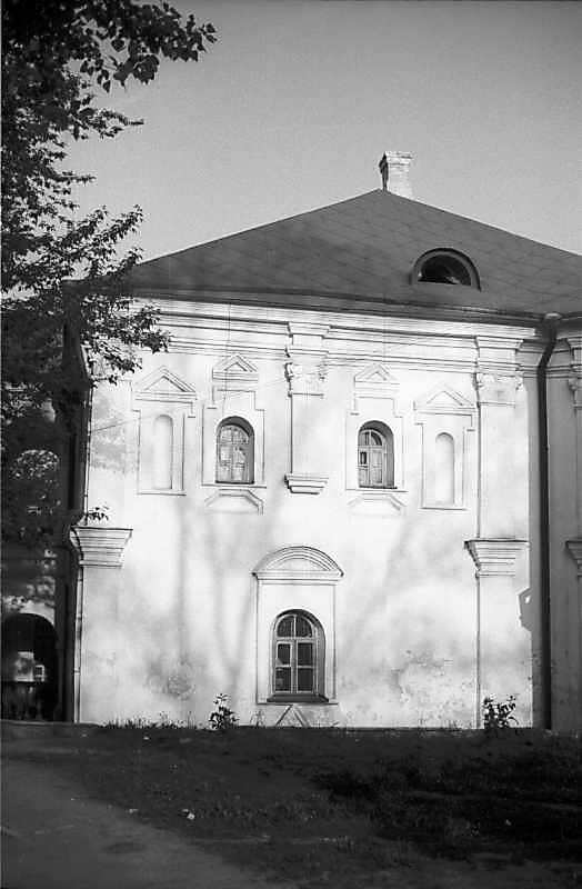 1983 р. Бічний фасад