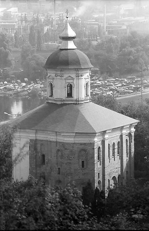 Вигляд з північного заходу