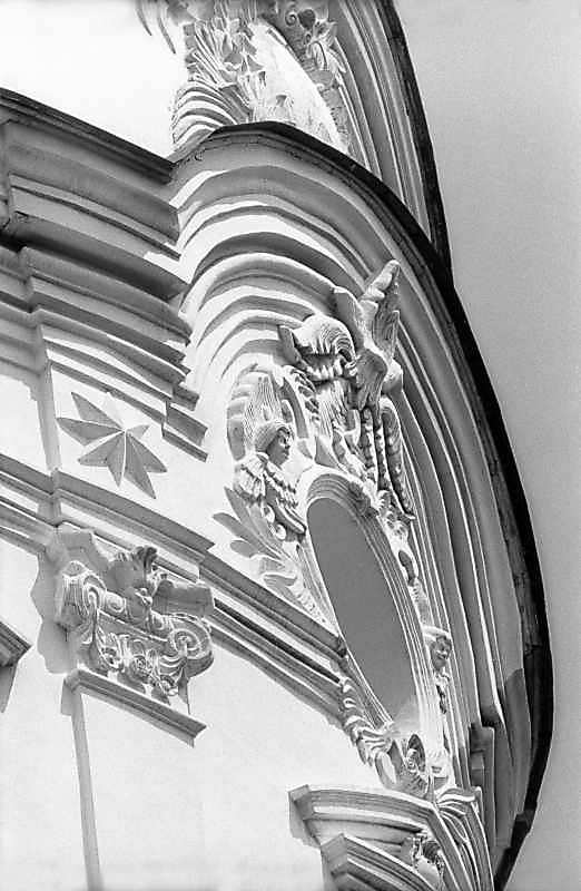 1983 р. Люкарна південно-східної…