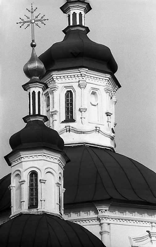 Ліхтарики вівтаря та нави