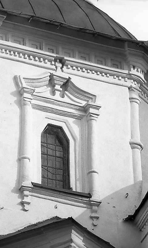 Вікно в північно-західній грані…