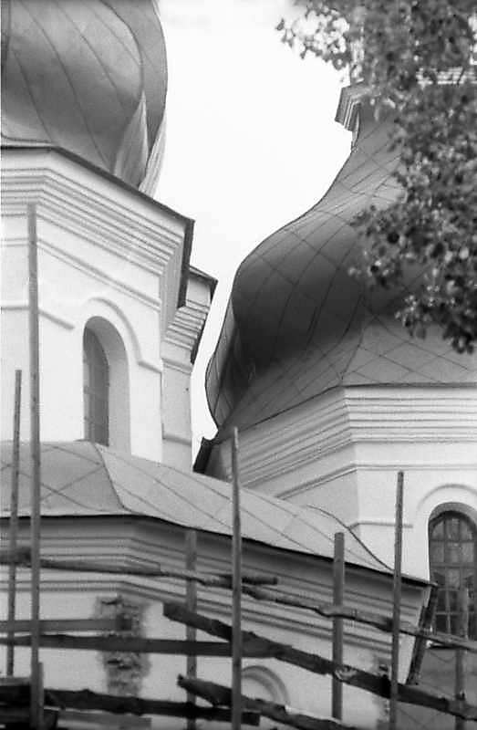 Фрагменти центрального та…