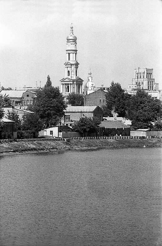 1983 р. Собор в панорамі міста.…