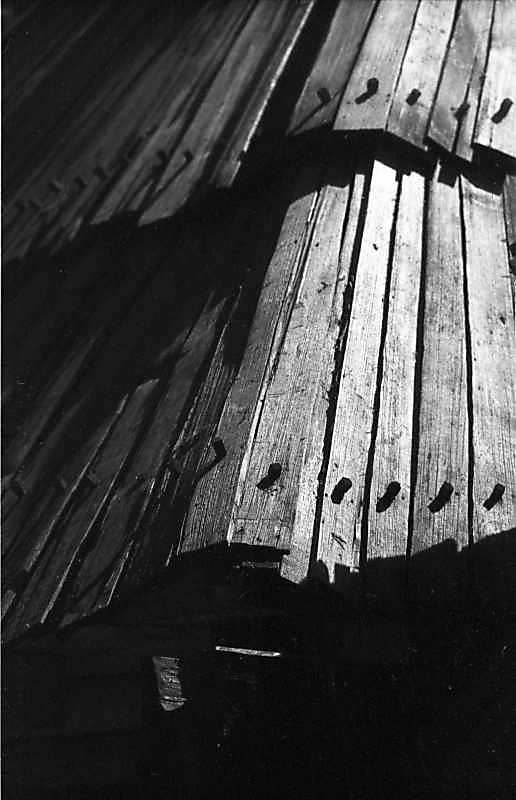 1984 р. Фрагмент даху (може й не він?)