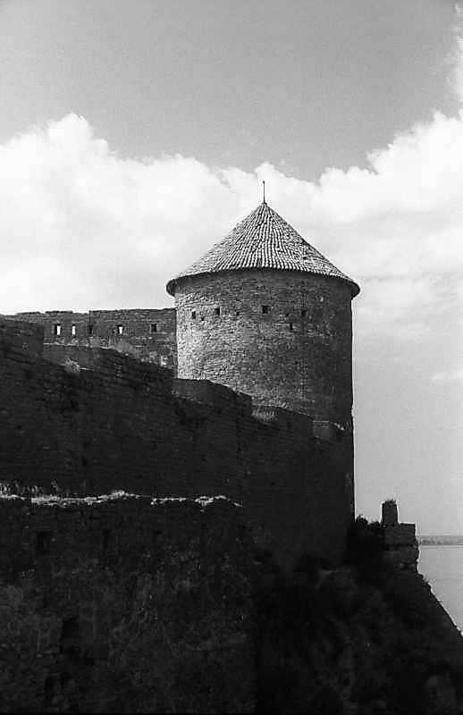 1984 р. Північний мур середнього двора…