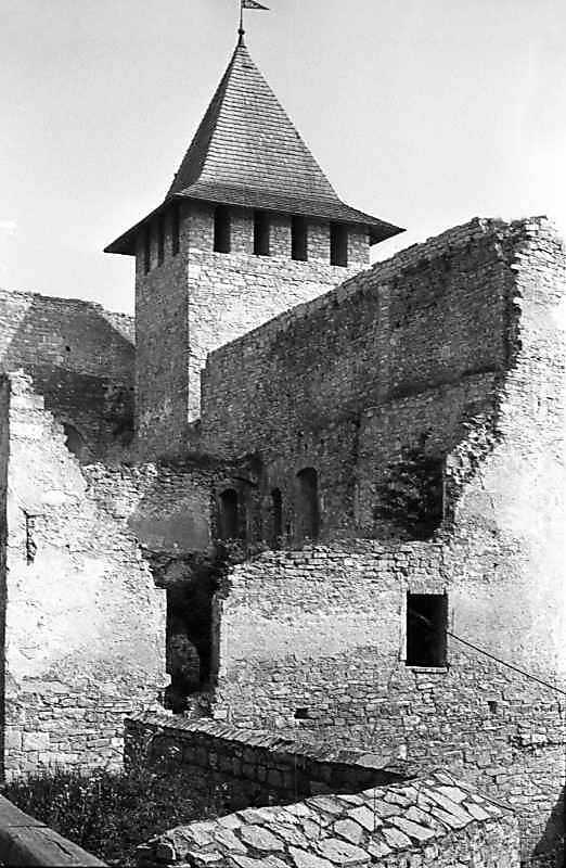 1985 р. Вигляд з південного заходу на…