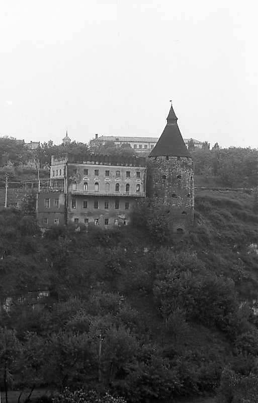 1985 р. Гончарська башта і синагога.…