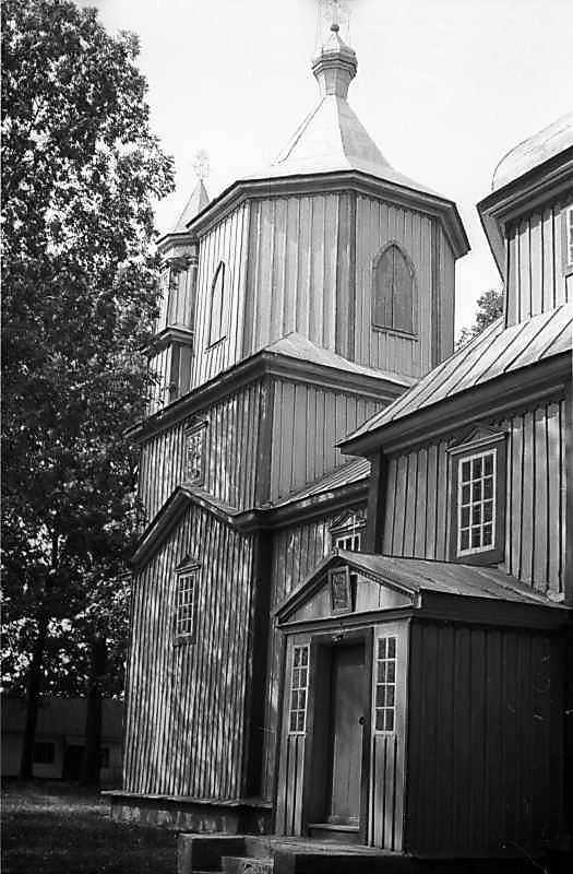 1985 р. Дзвіниця і бабинець. Вигляд з…